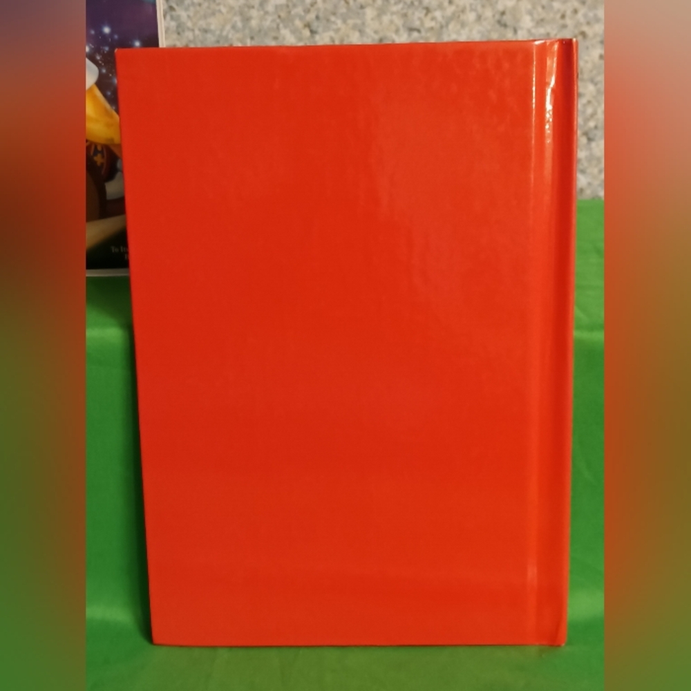 𝑾𝒂𝒍𝒕 𝑫𝒊𝒔𝒏𝒆𝒚'𝒔 𝑷𝒊𝒏𝒐𝒄𝒄𝒉𝒊𝒐 𝑽𝑯𝑺 𝒂𝒏𝒅 𝑩𝒐𝒐𝒌 𝑺𝒆𝒕 - Picture 12 of 13